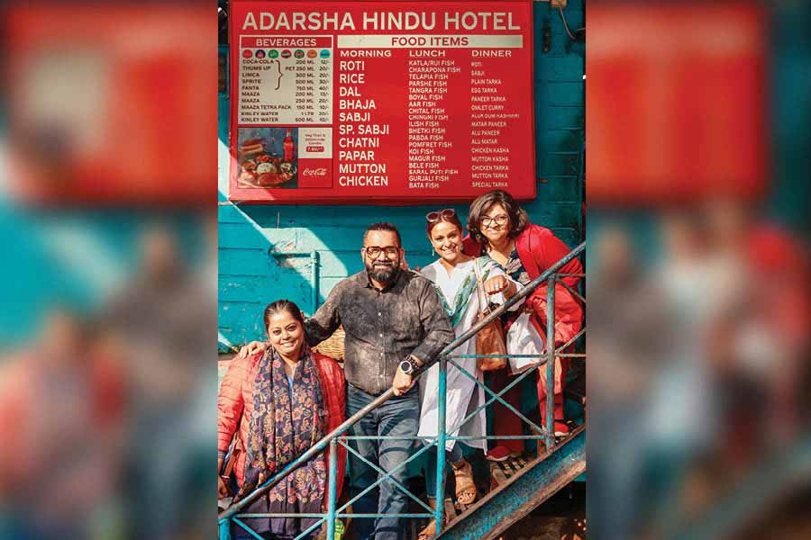  Dolon, Anindya, chef Rinku and Madhushree. Rinku has a Kolkata-inspired street food venture called Raastawala in London