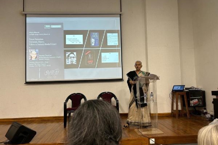 Supriya Chaudhuri, professor emerita, Jadavpur University, speaks at the event at Alipore Musuem 