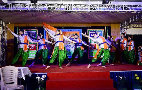 The cultural programme started with a beautiful medley of patriotic songs in various Indian languages like Gujrati, Assamese, Marathi and Odiya. This rendition of patriotic songs by the students of DPS Ruby Park was highly appreciated by the audience