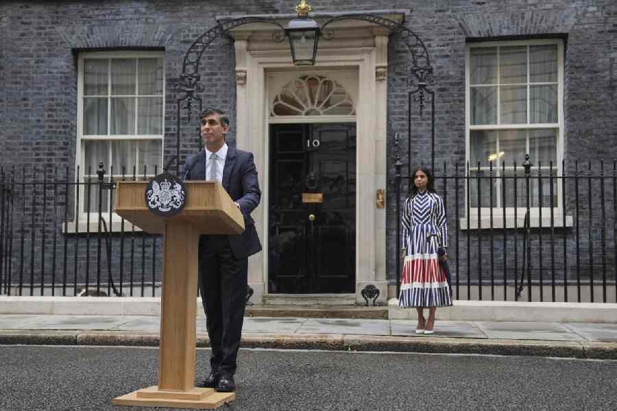 Downing Street | Rishi Sunak reflects on Downing Street Diwalis; to ...