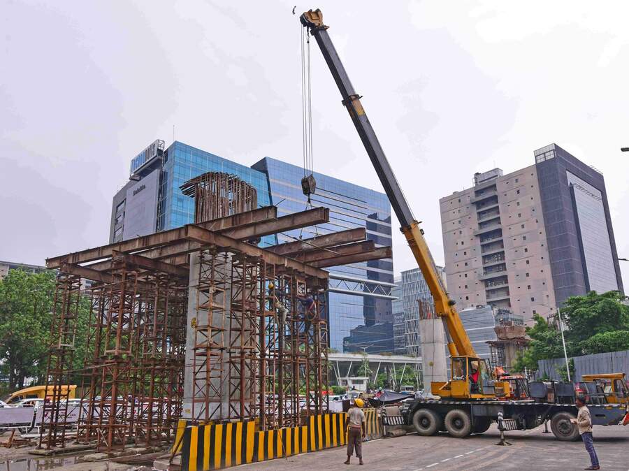 RVNL has started construction of Nabadiganta station at Technopolis crossing of Rajarhat. This station is part of the New Garia-Biman Bandar Metro corridor under the Orange Line  