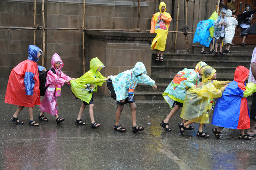 Children and rain are inseparable; sooner or later they discover the joy of jumping in puddles and dancing in the rain