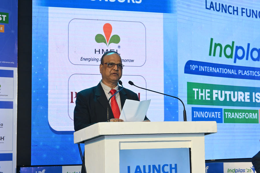 Established in 1958, IPF is an integrated body encompassing all facets of plastic and is a founding member of Plastindia Foundation, the apex body of the plastics industry in the country. Lalit Agrawal, president, IPF, underscored the potential of plastic in West Bengal by contextualising the scope of development in the state: “The Government of West Bengal is undertaking numerous infrastructural and economic reforms to facilitate businesses, attract leading investors and foster investments. The state offers a perfect blend of economic strength, a strong consumer base, vibrant industry and a large talent pool”