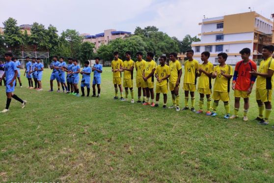 The semi-finals, the tournament's most electrifying phase, saw two high-stakes matches: Bhavan’s Gangabux Kanoria Vidyamandir faced Hariyana Vidya Mandir in the first half, while St James' School battled St Xavier's Collegiate School in the second. After intense play, Bhavan’s Gangabux Kanoria Vidyamandir and St Xavier's Collegiate School emerged as the finalists.