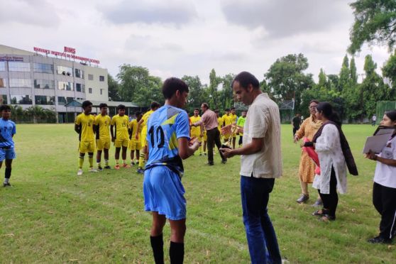 St Xavier’s Collegiate School opened the match with three rapid goals, but Bhavan’s Gangabux Kanoria Vidyamandir countered with equally vigorous play. Despite their efforts, St Xavier’s Collegiate School clinched the victory, with Bhavan’s Gangabux Kanoria Vidyamandir finishing as the first runners-up.