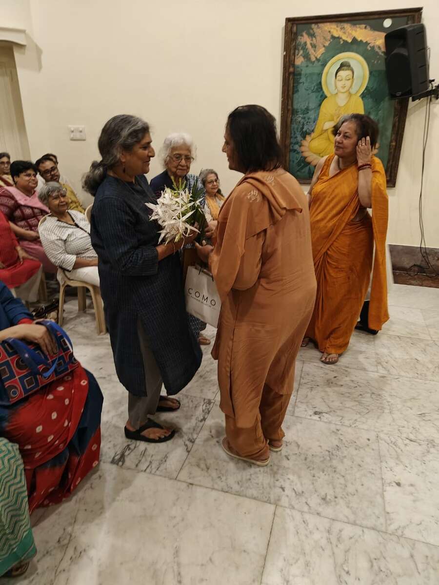 Srila Mookherjee was felicitated by Alka Jalan, founder of Alka Jalan Foundation and Ruby Pal Chowdhury, advisor and president emeritus, Crafts Council of West Bengal