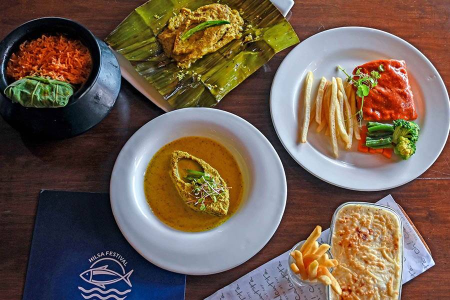 The special menu of the Hilsa Festival