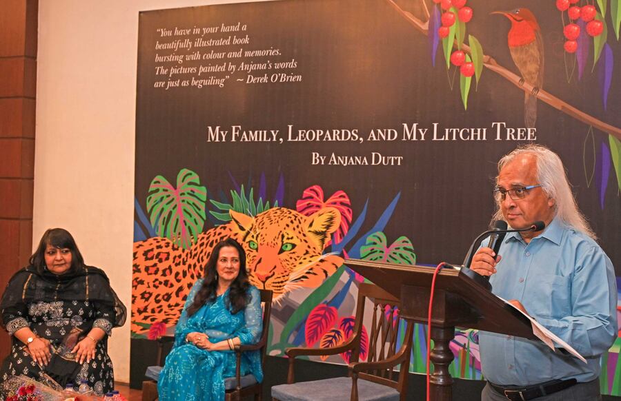Sumit Lai Roy also spoke to the audience. He said, ‘The book is an ode to childhood, the memories and more’