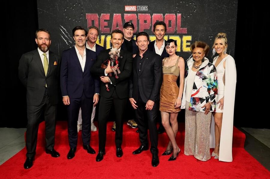 Reynolds held Britain’s ugliest dog title winner Peggy, who plays Dogpool in the film, and struck a pose with director Shawn Levy and his co-stars Jackman, Corrin, Uggams and Rob Delaney. While the men sported black tuxedos, the women looked stunning in chic outfits.lverine stars Ryan Reynolds, Hugh Jackman, Emma Corrin, Leslie Uggams, Morena Baccarin and Matthew Macfadyen attended the premiere of the upcoming MCU film in New York on Monday. Here’s a look.