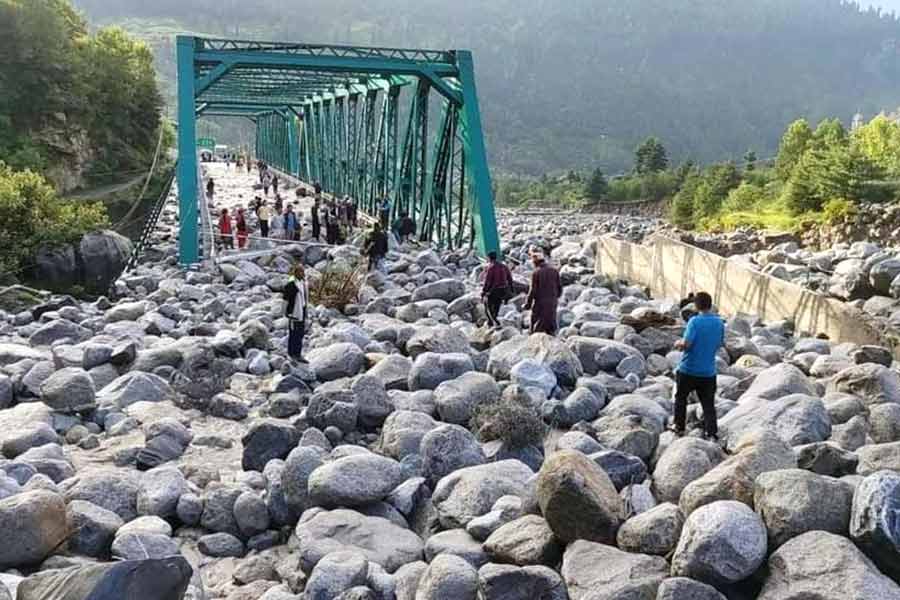 flashflood | Part of National Highway-3 in Himachal Pradesh closed ...