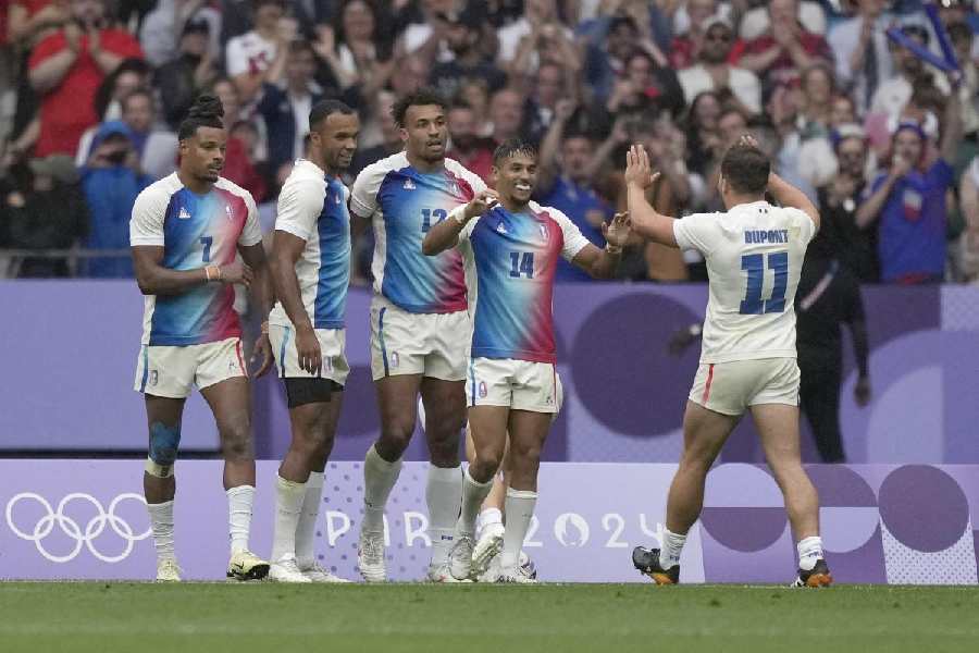  French team celebrate after the end of the match