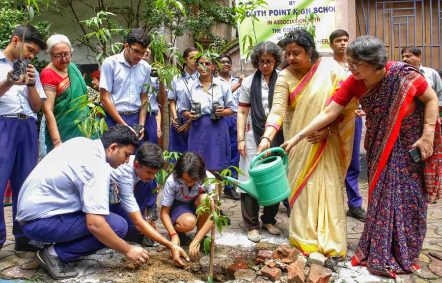 A tree plantation drive was held by the students and teachers of South Point High School on Cornfield Road, Ekdalia  
