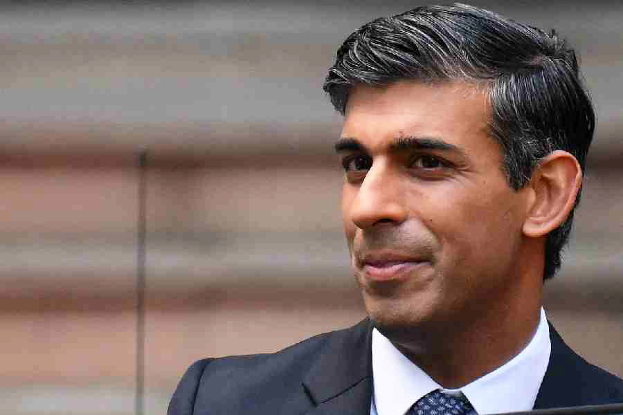 Rishi Sunak is apparently nervous at the prospect of winning, since it will mean turning down more money than his wife has saved from tax exemptions in the UK