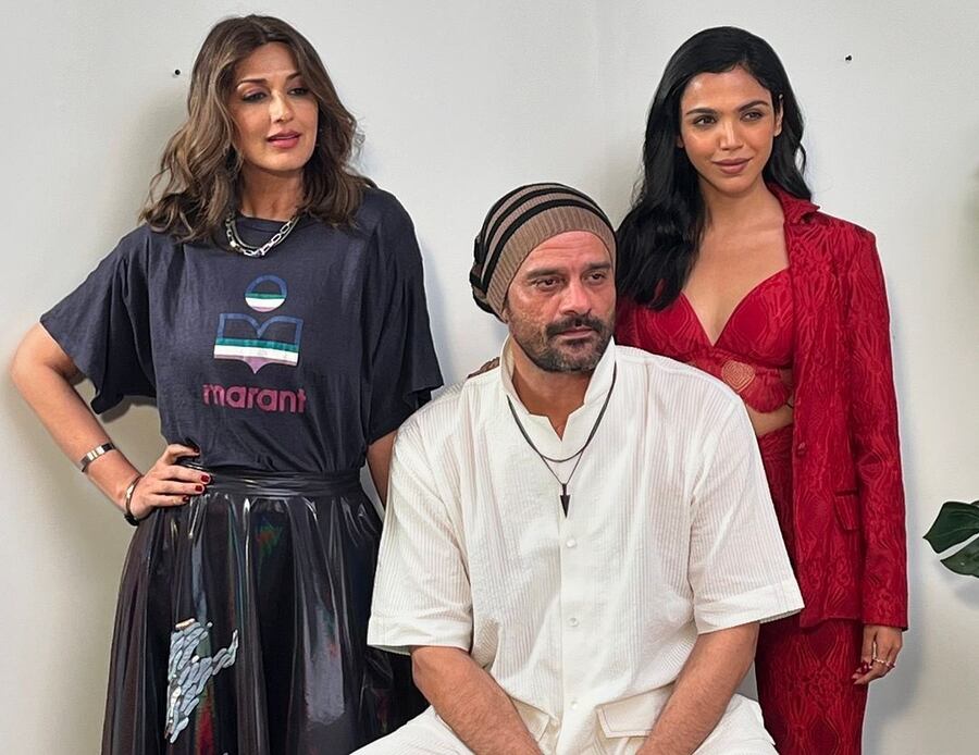 Based on BBC Studios TV drama series Press (2018), The Broken News features two rival news channels. Season 2 of the series follows Shriya’s character languishing behind bars after a media campaign has been launched against her by Jaideep’s character from the rival channel.