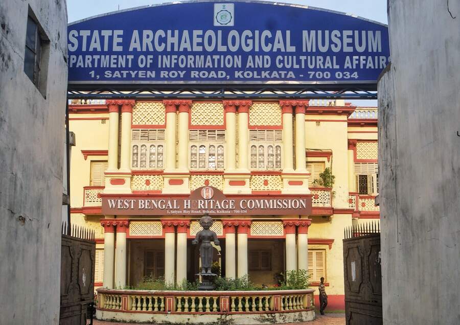 The narrow entrance to the State Archaeological Museum, located next to the Behala Bazaar Metro gate, remains closeted from the public eye between scores of hawker stalls on Diamond Harbour Road. Housed in the same complex as that of a heritage property, the museum is not just an intriguing stop for history buffs but should be a must-see for everyone to get a better understanding of the rich cultural history of West Bengal that dates back several centuries. With an entry fee of Rs 20, the displays are worth every rupee. The museum remains open from Wednesdays to Sundays, 11am-4.30pm. The museum on Satyen Roy Road does not allow photography inside and has a strict policy against the use of cameras and even mobile phones to click pictures and videos. One can click pictures of the exteriors of the museum, where there are several replica figurines