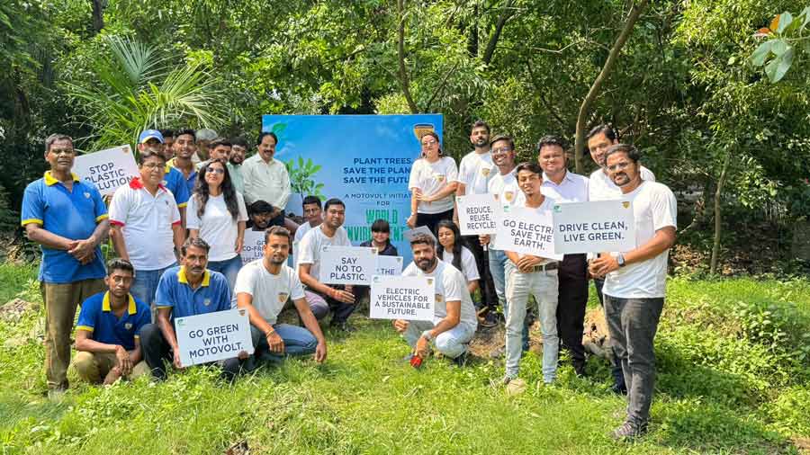 Motovolt celebrates World Environment Day by organising "Go Green EV Fleet" rally from Motovolt's Taratala Factory to Natures Park, Taratala  