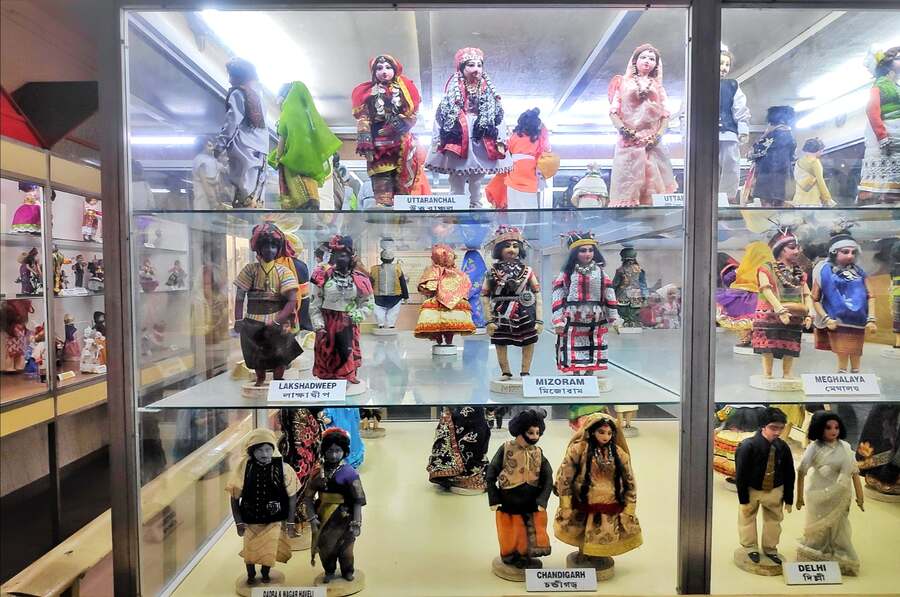 The Nehru Children’s Museum welcomes visitors from Wednesday to Friday, 11am-7pm, and Saturday- Sunday, 10am-7pm. It is closed on Mondays and Tuesdays. Entry costs Rs 10 for those up to 16 years of age, and Rs 20 for those 16 and older