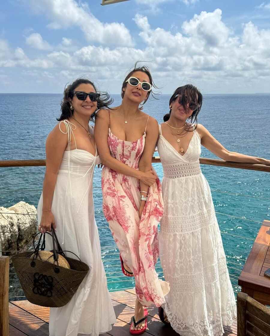 Malaika Arora | Malaika Arora sizzles in France amid breakup rumours ...