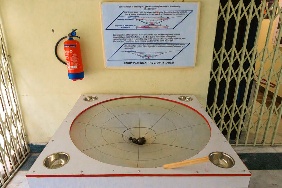 The gravity table is a sure hit among children as metal balls of various weights and sizes allow one to gain a practical understanding of how gravity works and how the centre of gravity is created. Besides this, a large pendulum is in place which one can observe to understand the earth’s rotation over 24 hours. The pendulum is massive and takes a long time to complete a full circle but it gives one proof that the earth is round and how it rotates around its axis