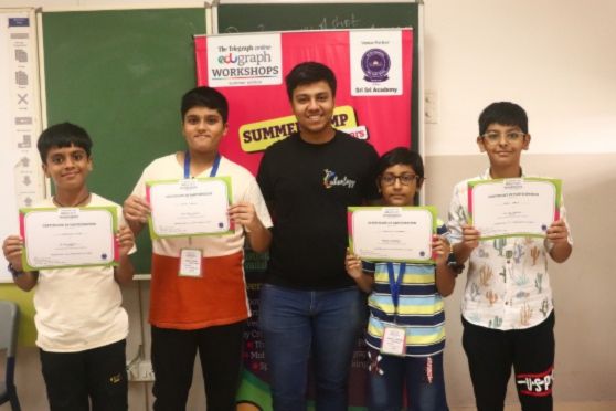 With a wealth of experience and a passion for teaching, Hitesh guided the young cubers through an array of essential skills.