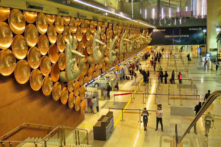 Delhi airport | Delhi airport operations normal after power cut impacts  baggage, e-gate services - Telegraph India