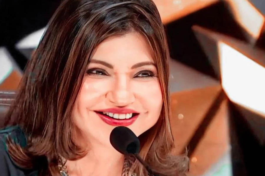 Alka Yagnik | Alka Yagnik recovering from sensory hearing loss: 'I was not  able to hear anything' - Telegraph India