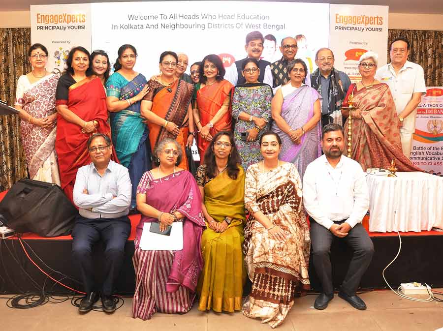 Spell-a-Thon Olympiads (MyCoolQ.com) and GradesUp.in on Thursday hosted ‘EngageXperts PRINCIPALly yours!’, an informative panel discussion dedicated to fostering academic excellence and innovative educational practices. Diverse group of educational leaders from Kolkata and neighbouring districts congregated. In all, over 110 heads of schools participated, contributing to a rich exchange of ideas and experiences. The session featured esteemed speakers who, with their diverse backgrounds and extensive experience in the field of education provided invaluable insights and knowledge to all attendees  