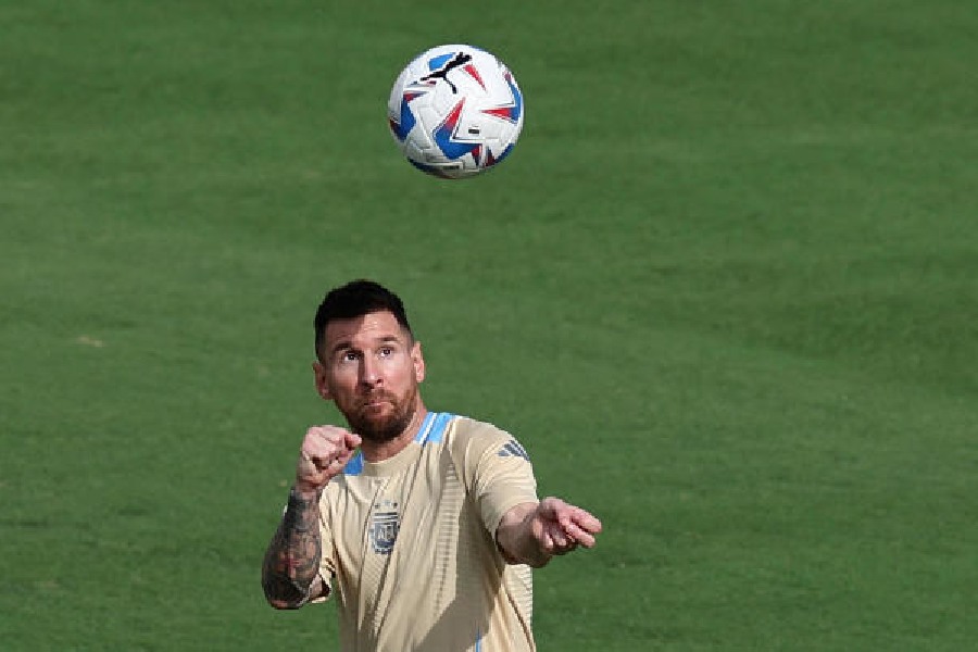 Copa America | Lionel Messi Creates One, Misses Two: Julian Alvarez ...