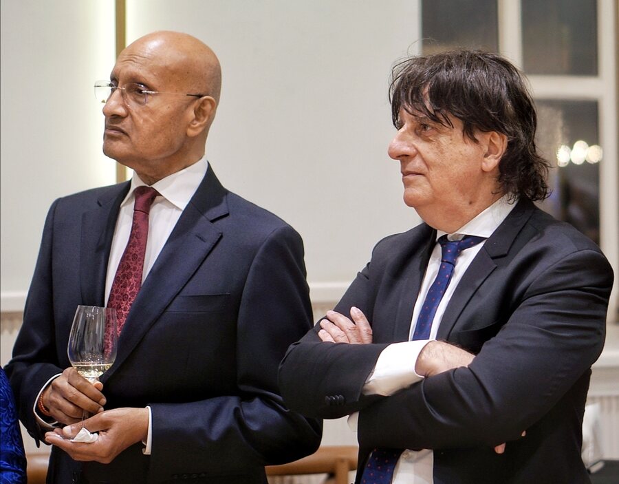 (Left) Restaurateur Nitin Kothari was deep in conversation with the French consul-general in Kolkata, Didier Talpain. ‘I enjoy my wine, and the evening had a particularly nice selection of Australian wines. I also loved meeting the new Australian consul general,’ said Kothari 