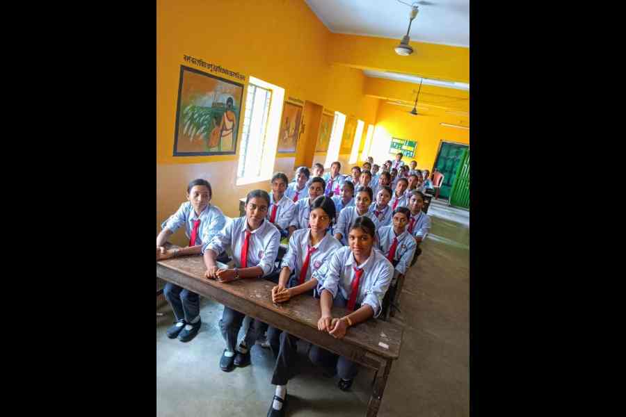 Children’s Welfare Association High School for Girls | Uniform? But why ...