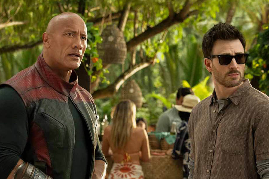 Red One | Red One Trailer: Dwayne Johnson Teams Up With Chris Evans To ...