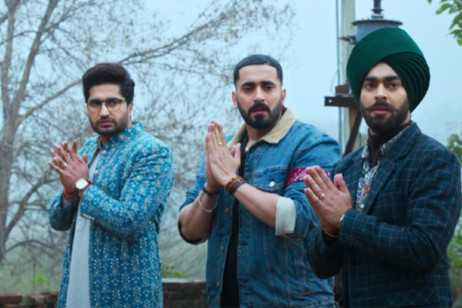 Varun Sharma and Manjot Singh return for a unique break-up story on Netflix