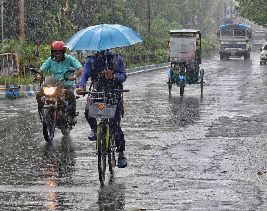 Kolkata received about 2.1mm of rainfall on Thursday after 2-3 days of no rain  