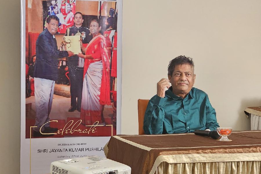 Jayanta Pushilal at the felicitation programme organised by his former students at a hotel at Hudco more.