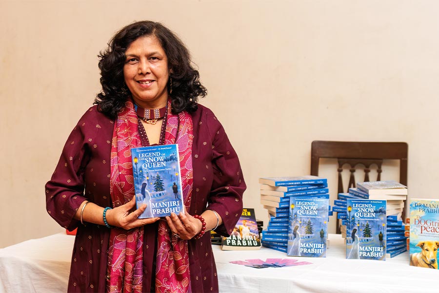 Manjiri Prabhu said: ‘Before writing any book, I engage in detailed research and while I am researching I feel that this book is destined to be born and the same happened with The Legend of the Snow Queen.’