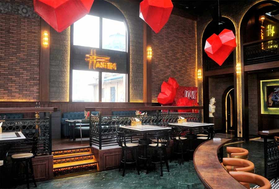  Siliguri-born Hashtag has extended its reach, now opening its inaugural venue in Chowringhee, Kolkata (take left from Usha Martin building on Shakespeare Sarani). The two-storey pub plus outdoor venue promises a vibrant pub-like dining experience transitioning into a nightclub come evening 