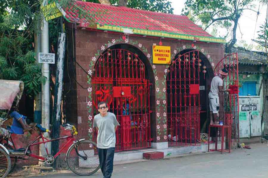 A Parsi Fire Temple, an Armenian church and a Chinese temple bear testimony to how the whole wide world once thrived in this little corner of Kolkata