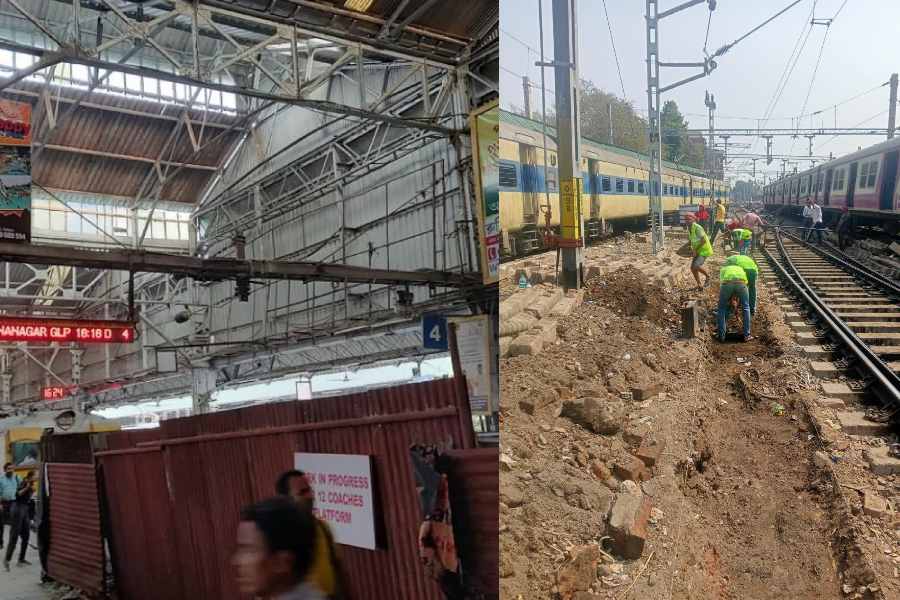 Work in progress to extend the platforms at Sealdah station