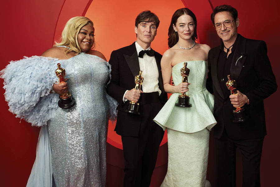 (L-R) Da’Vine Joy Randolph, Cillian Murphy, Emma Stone, Robert Downey Jr.