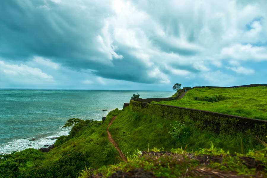 The views of the Arabian Sea from Bekal Fort are its biggest attraction