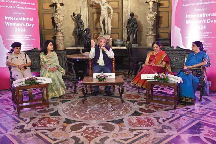 Rotary Club celebrates resilience of women at Marble Palace