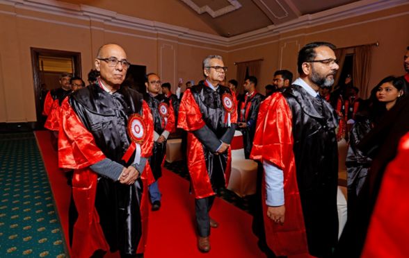 The entire audience stood up as the Convocation Procession, comprised of esteemed personalities from the world of industry and academia, arrived at the dais