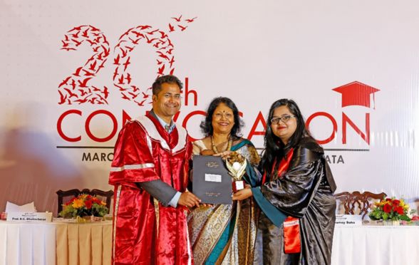 Rahul Dasgupta and Ranjana Dasgupta handed over the Kalyani Youth Leadership Forum (KYLF) Leadership Awards to those youngsters who have gone above and beyond their call-of-duty by participating in various ‘Care for Society’ activities carried out under the Beyond Education initiative of GBS