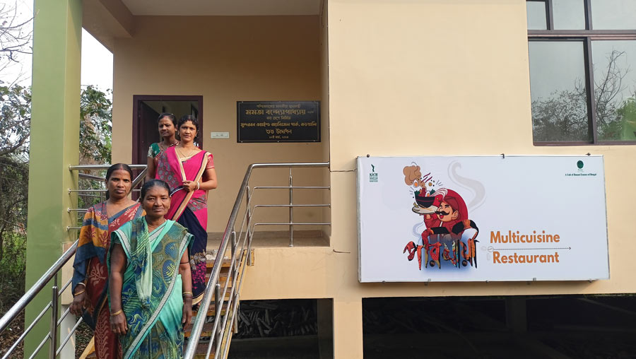 The Forest Department of South 24 Parganas has joined hands with the Kolkata Society For Cultural Heritage (KSCH) with extensive presence in the Sundarbans to inaugurate "Parijayi" - an all-women-run cafeteria nestled within the enchanting Jharkhali Wildlife Sanctuary in the Sundarbans  