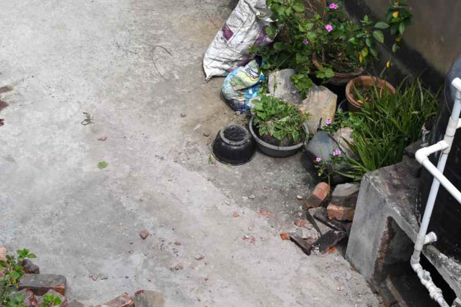 44-year-old murdered, cemented on terrace of house in outskirts of Calcutta