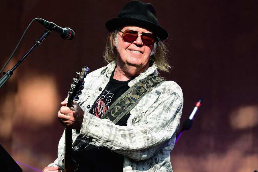 Neil Young wants Spotify to introduce its Hi Res layer.