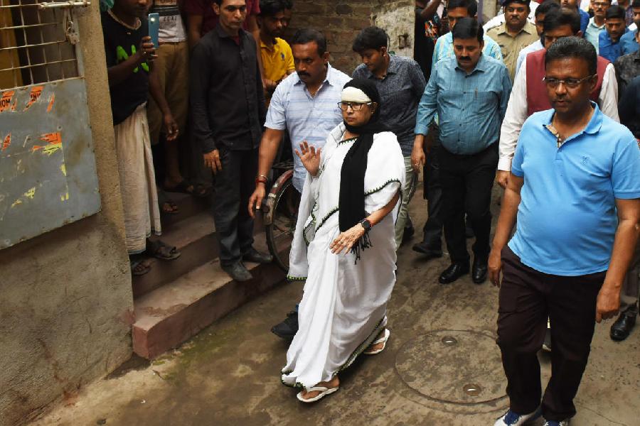 Chief minister Mamata Banerjee, mayor Firhad Hakim and others reach the collapse site on Monday morning.