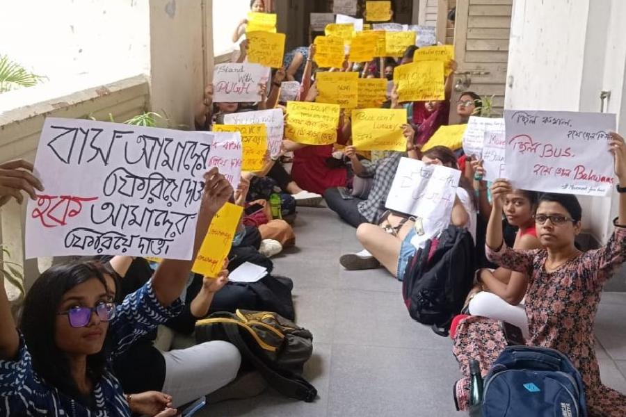 File picture of the sit-in by residents of Presidency University’s hostel in Salt Lake demanding resumption of the bus service. The protest was withdrawn on Monday.