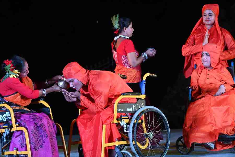 Senior students of IICP presented a touching performance of Tagore’s dance-drama Chandalika, which highlighted social evils like untouchability and encouraged the need to embrace and include all those marginalised in society.