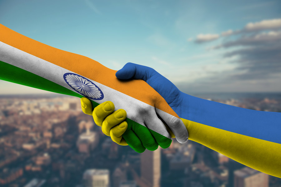 Ukraine | Ukraine's foreign minister Dmytro Kuleba to visit India next week, sources say - Telegraph India